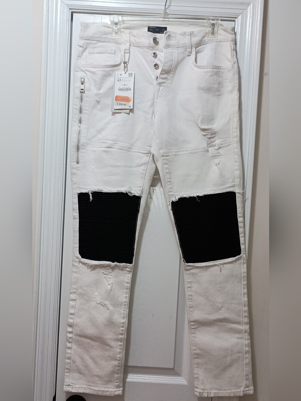 Zara ZMOC Goods 1975 White Slim Straight Jeans with Black Knee Patches Moto 32